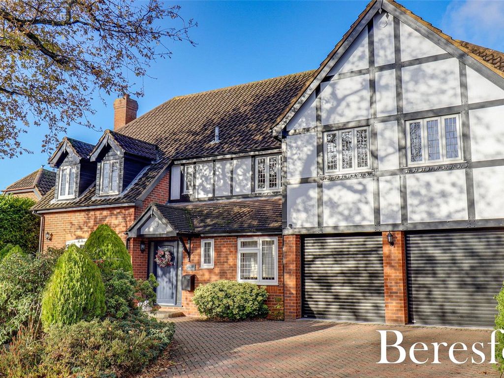 5 bed detached house for sale in The Chase, Seven Arches Road CM14 Zoopla