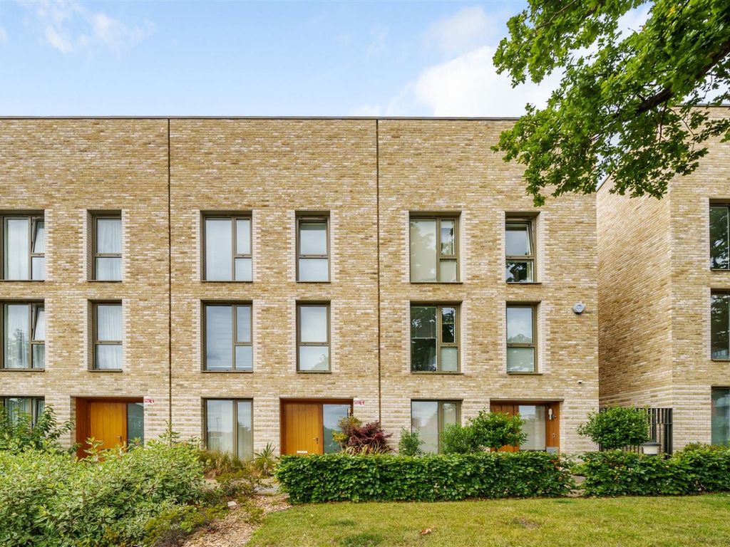 4 bed town house for sale in Green Lane, Edgware, Greater London HA8, £700,000 Zoopla