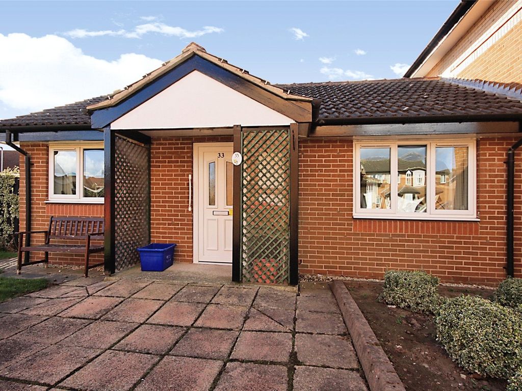 2 bed bungalow for sale in St. Albans Court, Wickersley, Rotherham