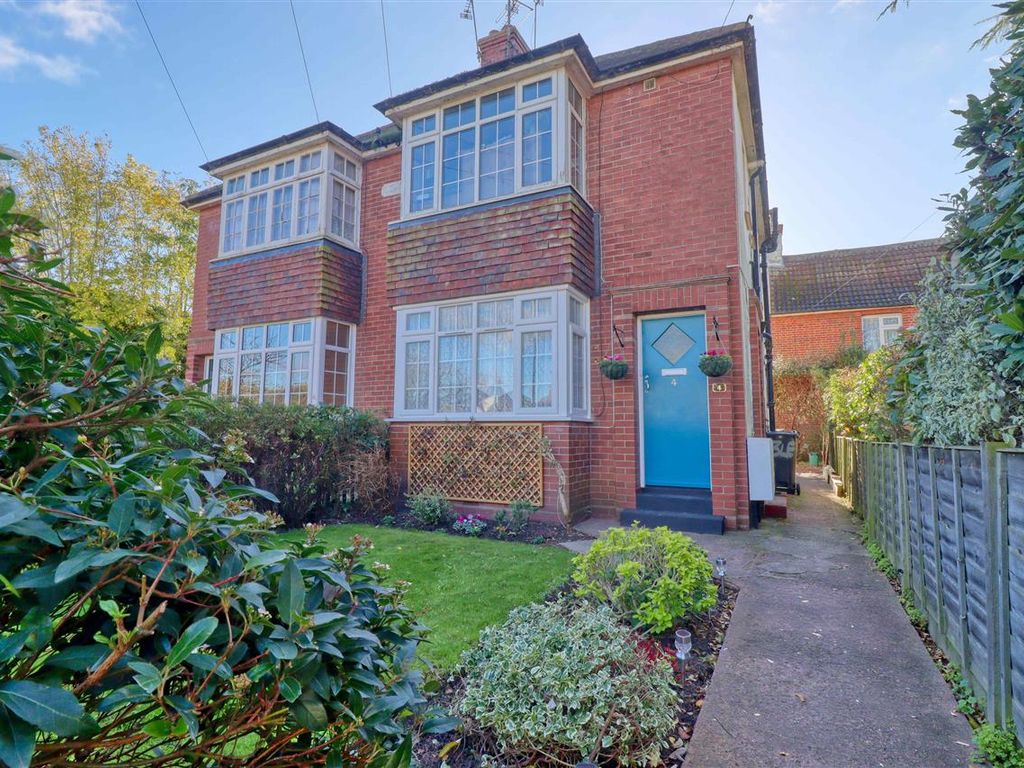 1 bed flat for sale in Branston Court, Coppins Road, Clacton On Sea