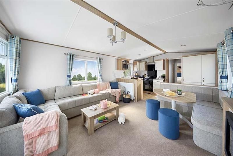 3 bed property for sale in Hayling Island PO11 Zoopla