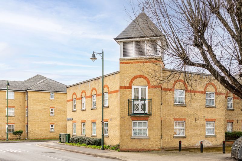 2 bed flat for sale in Harston Drive, Enfield EN3 Zoopla