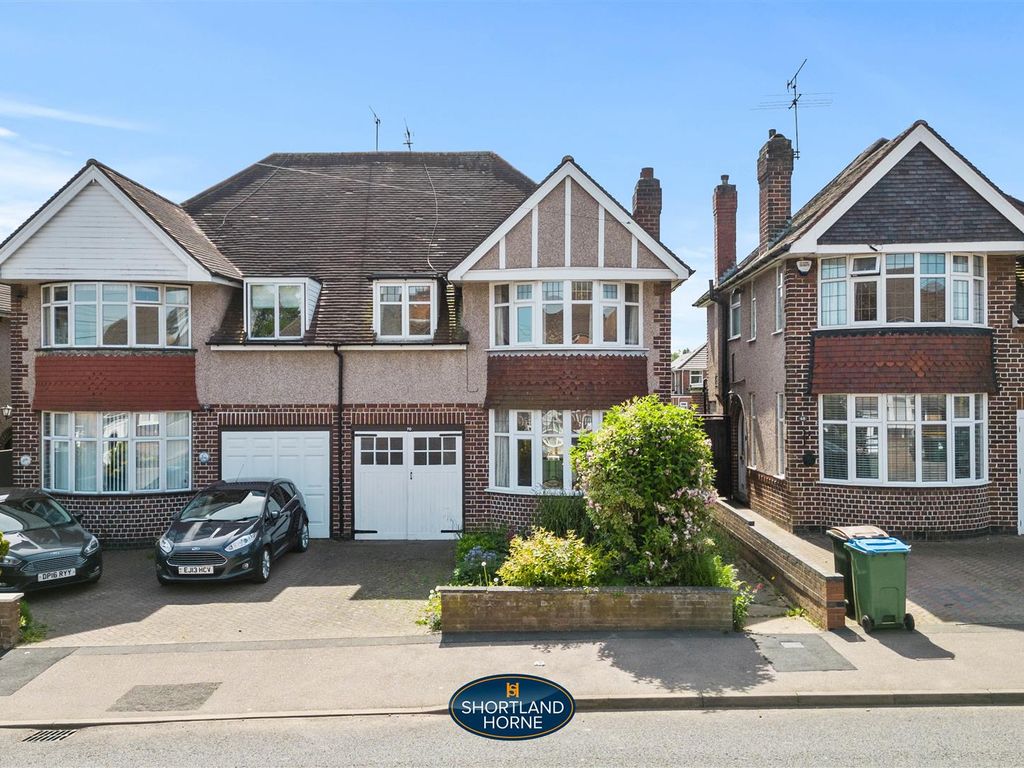 4 bed semidetached house for sale in The Chesils, Styvechale, Coventry