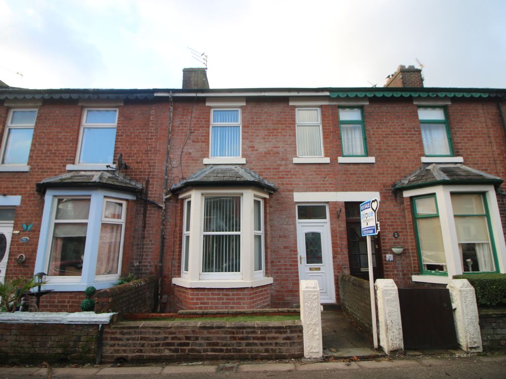 3 bed terraced house for sale in Garstang Road North, Wesham PR4, £