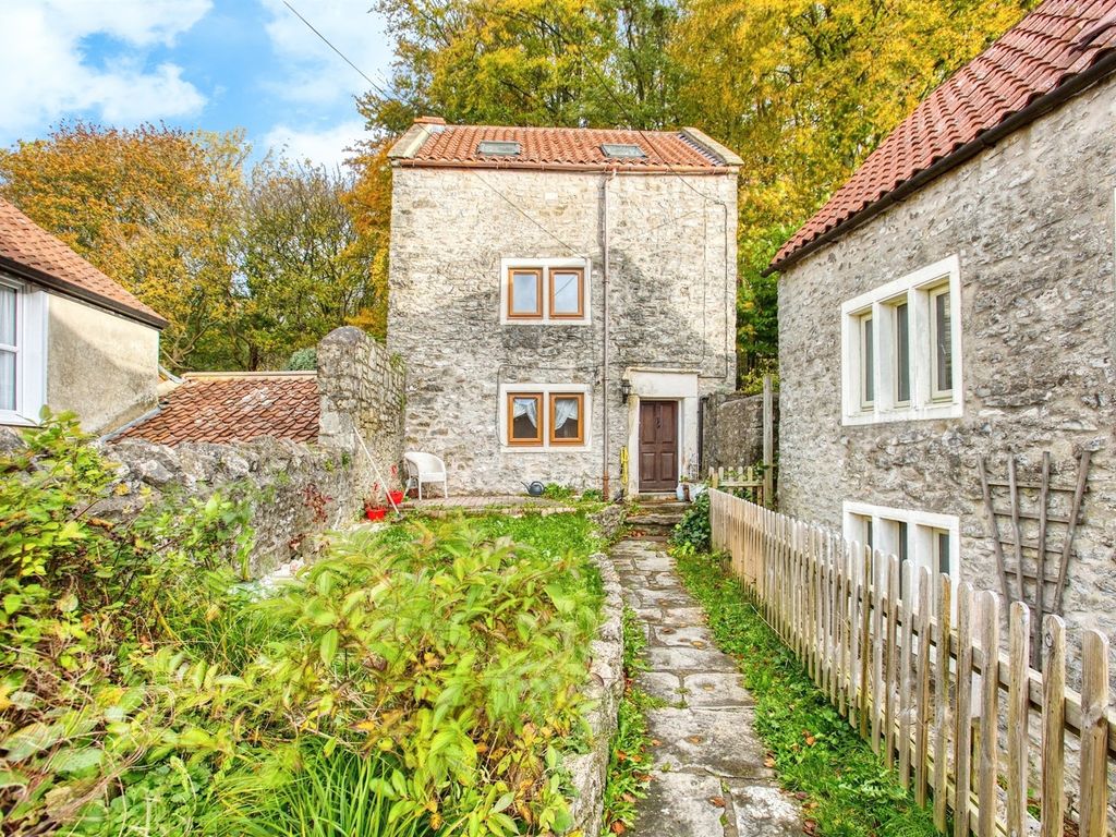2 bed property for sale in Garston Street, Shepton Mallet BA4, £135,000