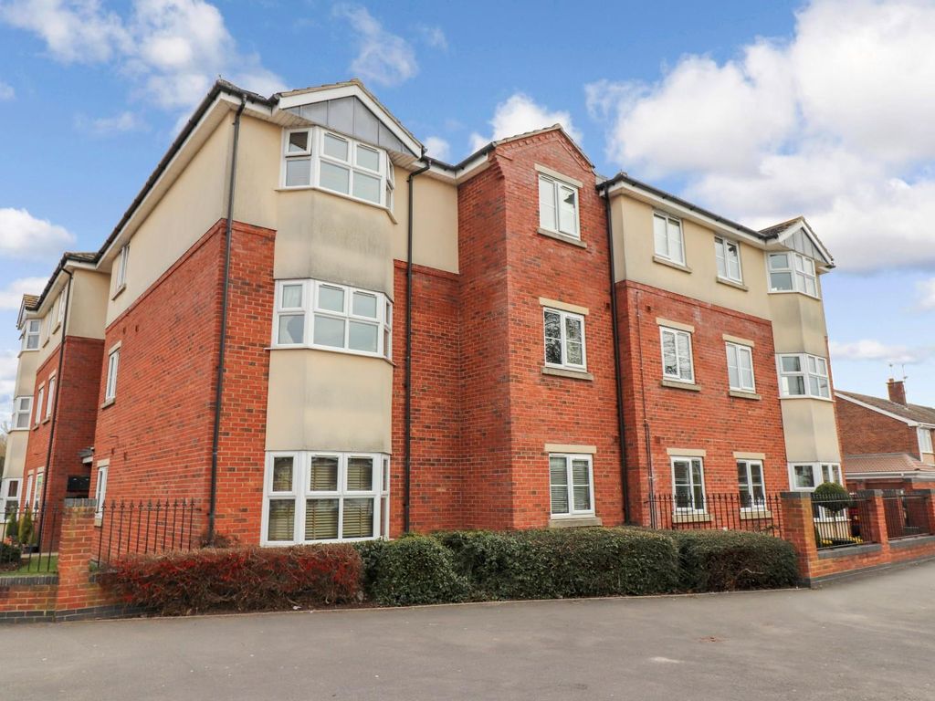 2 bed flat for sale in St. Nicolas Park Drive, Nuneaton CV11 Zoopla