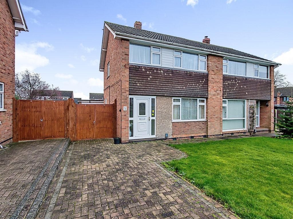 3 bed semidetached house for sale in Southdown Road, Yaxley