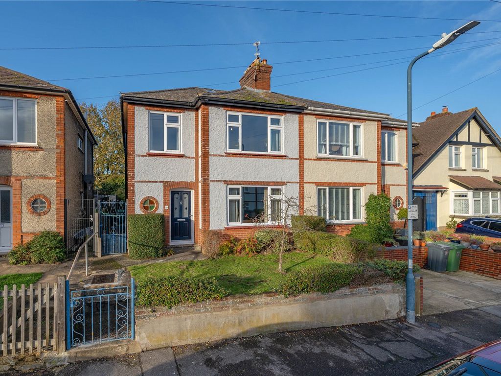 3 bed semidetached house for sale in Reginald Road, Maidstone ME16, £