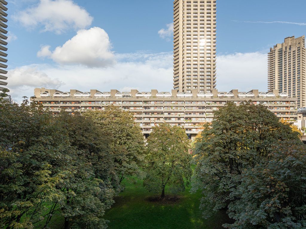 1 bed flat for sale in Thomas More House III, Barbican, London EC2Y, £