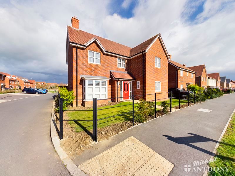 Laxton Road, Aylesbury HP18  