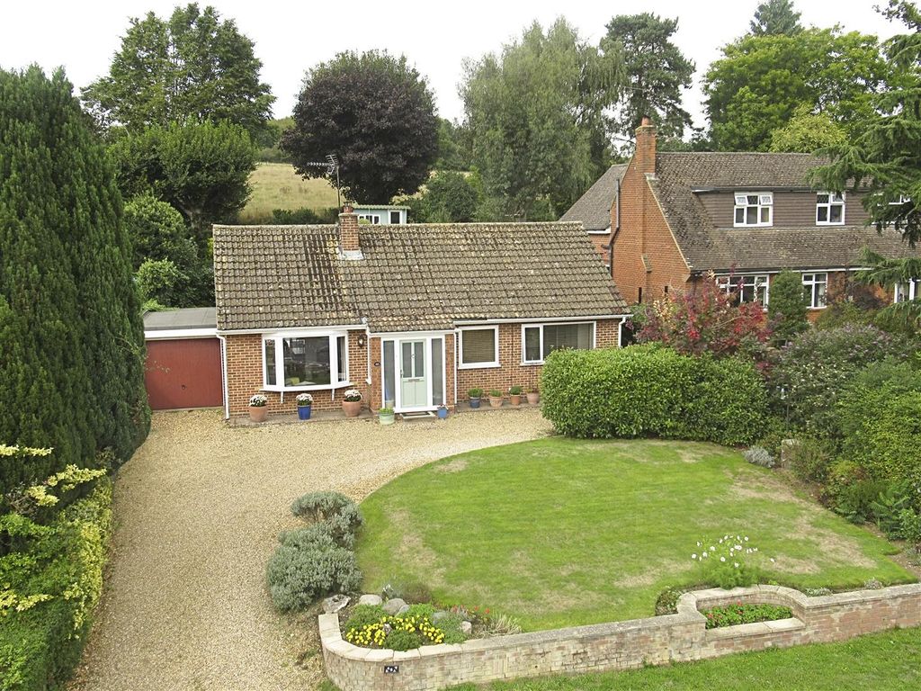 3 bed bungalow for sale in High Road, Stapleford, Hertford SG14 Zoopla