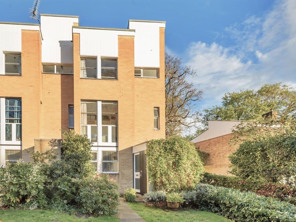 4 bed terraced house for sale in Foxes Dale, London SE3 Zoopla