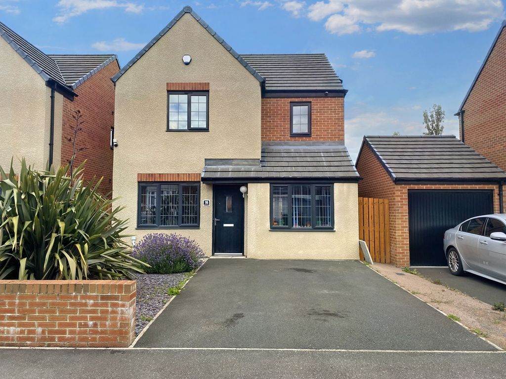 3 bed detached house for sale in Hoults Estate, Walker Road, Newcastle