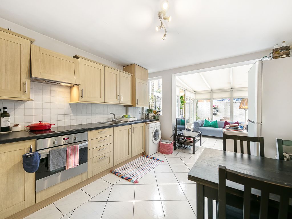 4 bed property for sale in Crefeld Close, Hammersmith, London W6, £