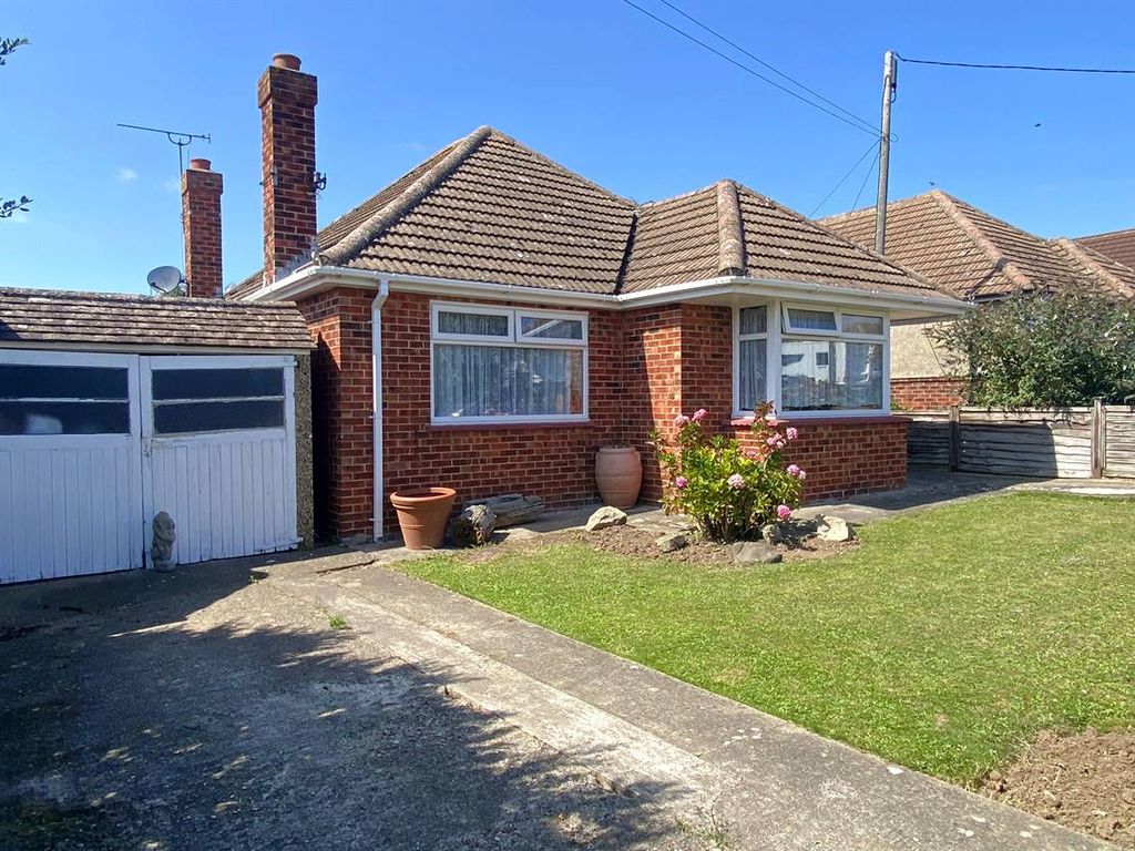 2 bed detached bungalow for sale in Sea View Road, Cliffsend, Ramsgate