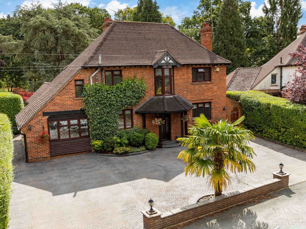 3 bed detached house for sale in Wembury Park, Newchapel RH7, £875,000