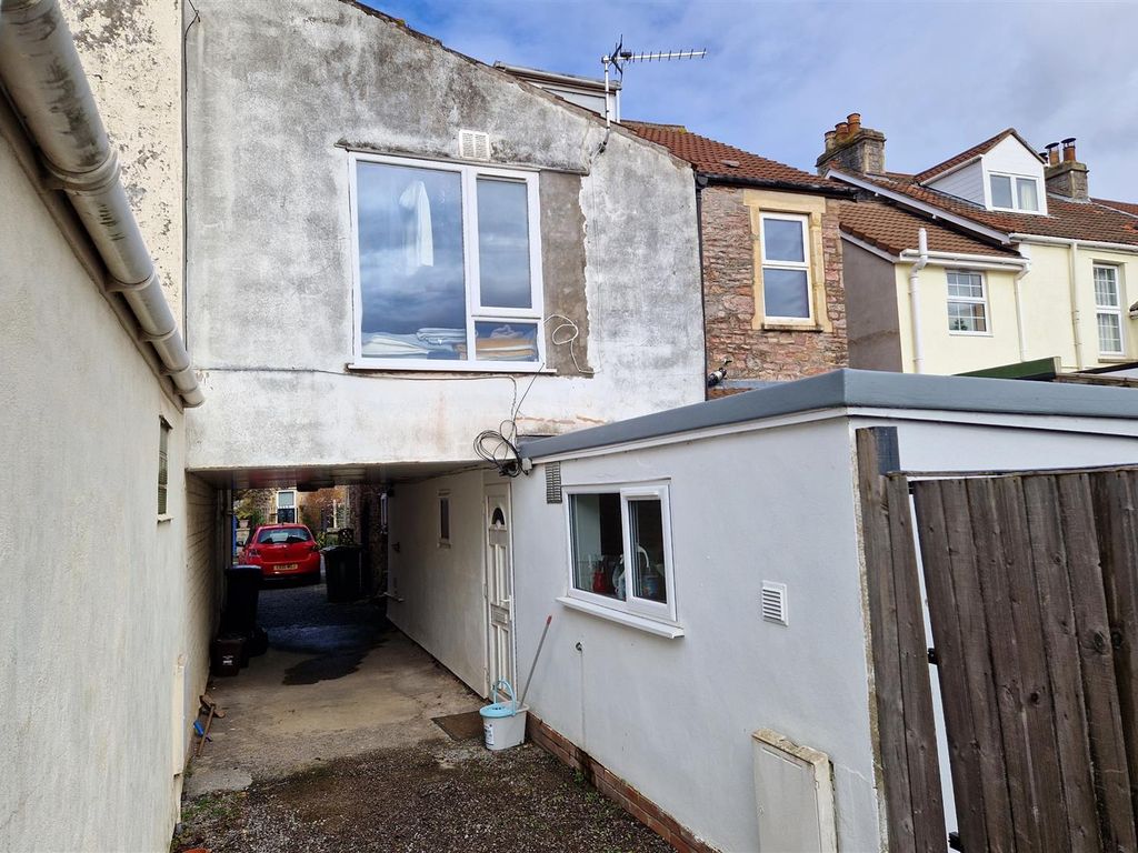 1 bed property for sale in Clarendon Road, WestonSuperMare BS23 Zoopla