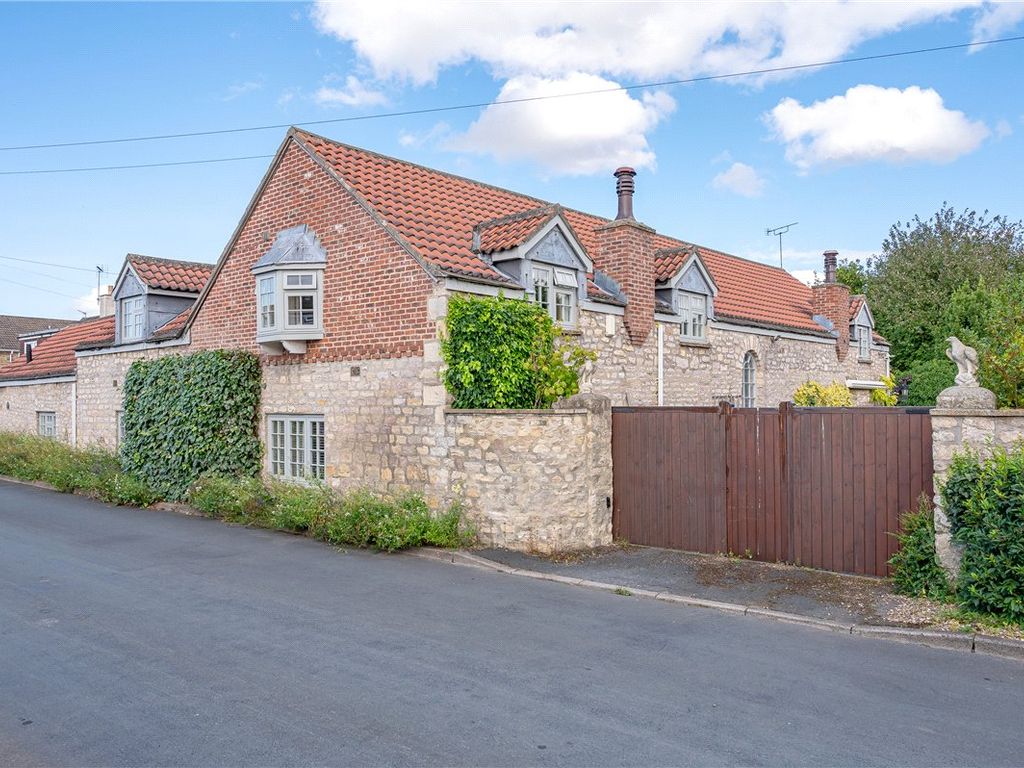 4 bed detached house for sale in Manor Road, Stutton, Tadcaster, North