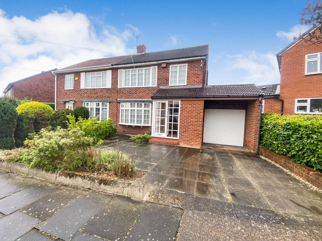 3 bed semidetached house for sale in Rayleigh Drive, Wideopen
