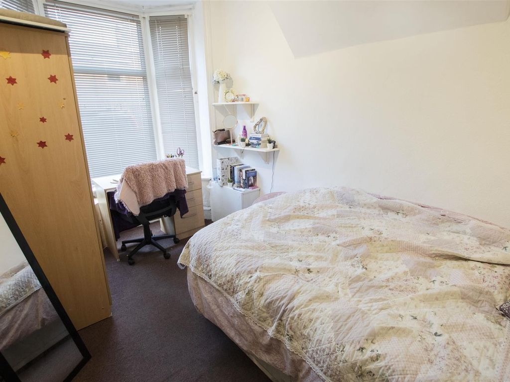 4 bed property to rent in Dale Road, Edgbaston, Birmingham B29 Zoopla