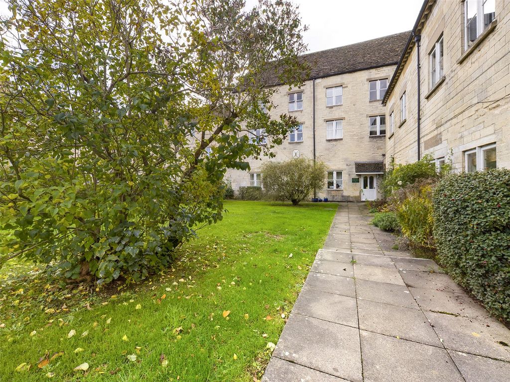 1 bed flat for sale in Stone Manor, Bisley Road, Stroud