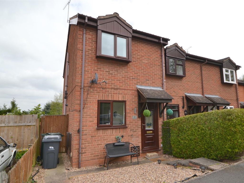 2 bed end terrace house for sale in Clayfield Drive, Malvern WR14 Zoopla