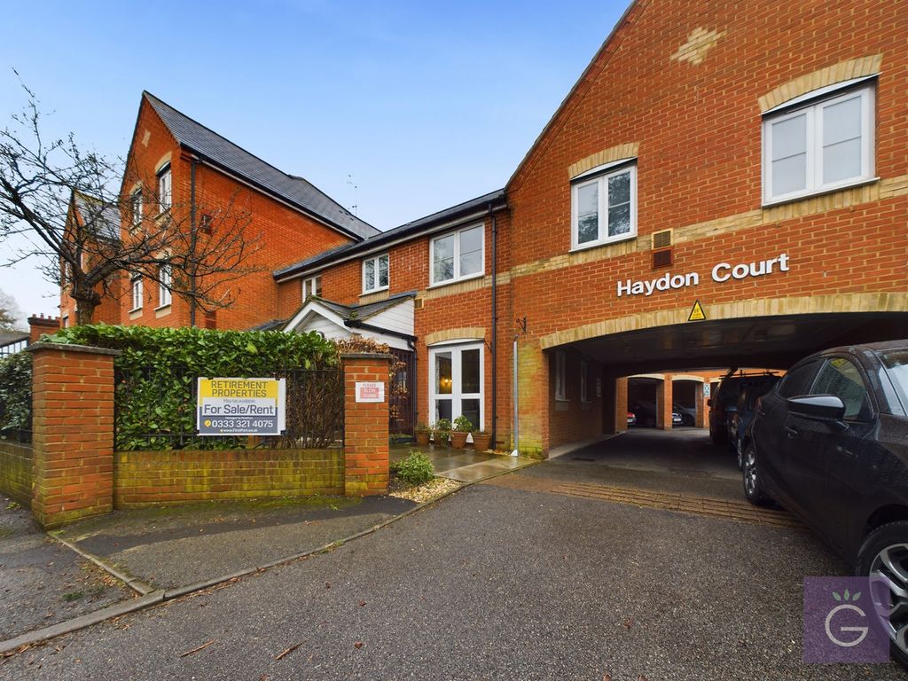1 bed flat for sale in Waltham Road, Twyford RG10, £145,000 Zoopla