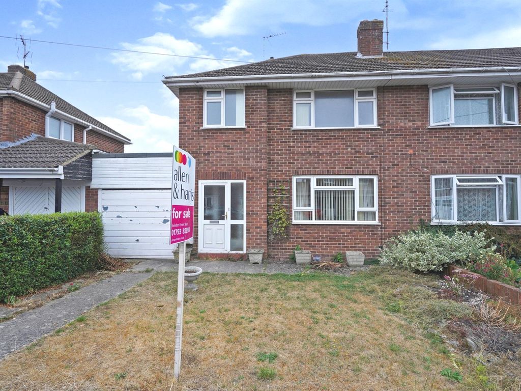 3 bed linkdetached house for sale in Burns Way, Swindon SN2 Zoopla