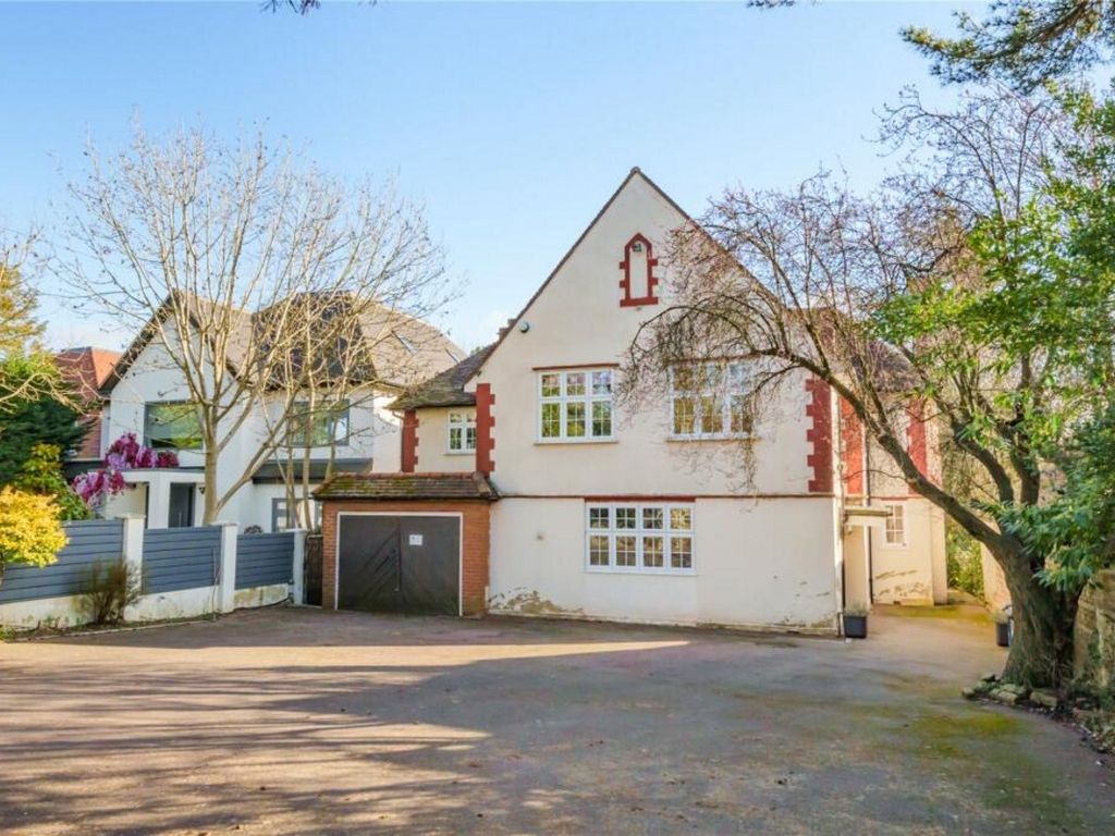 5 bed detached house for sale in Road, EN5, £2,000,000