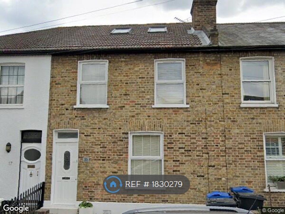 4 bed terraced house to rent in Deburgh Road, London SW19, £3,400 pcm