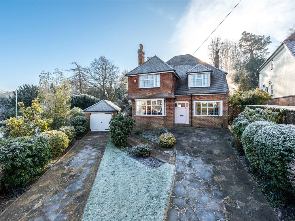 4 bed detached house for sale in Milton Avenue, Westcott, Dorking