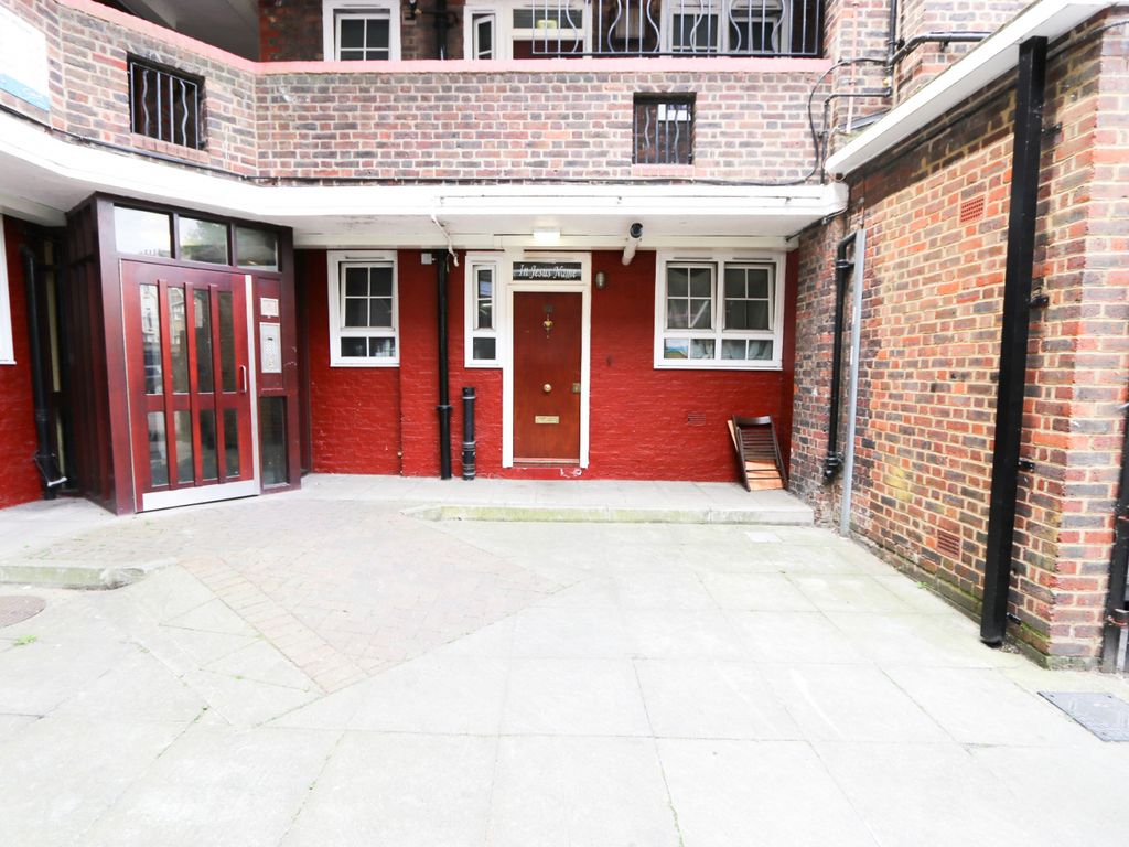 2 bed flat for sale in Friary Estate, London SE15 Zoopla
