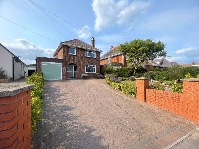 3 bed detached house for sale in Camp Road, Wyke Regis, Weymouth