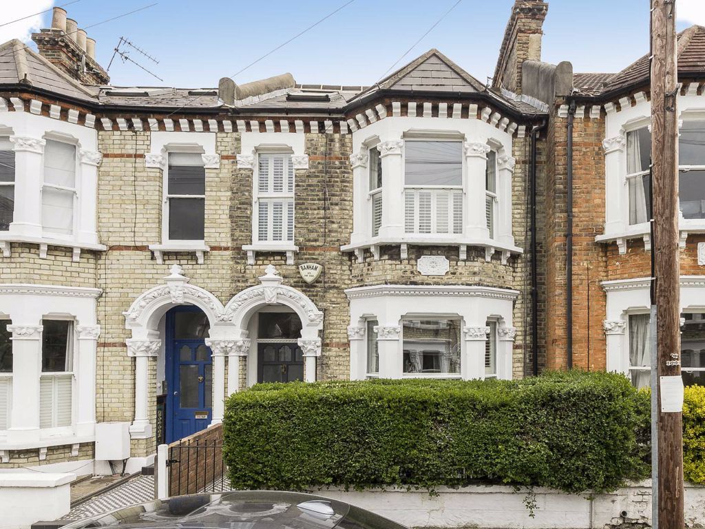 4 bed property for sale in Thirsk Road, London SW11 Zoopla