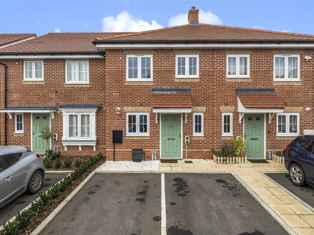 2 bed terraced house for sale in Hersham, Walton On Thames KT12 Zoopla