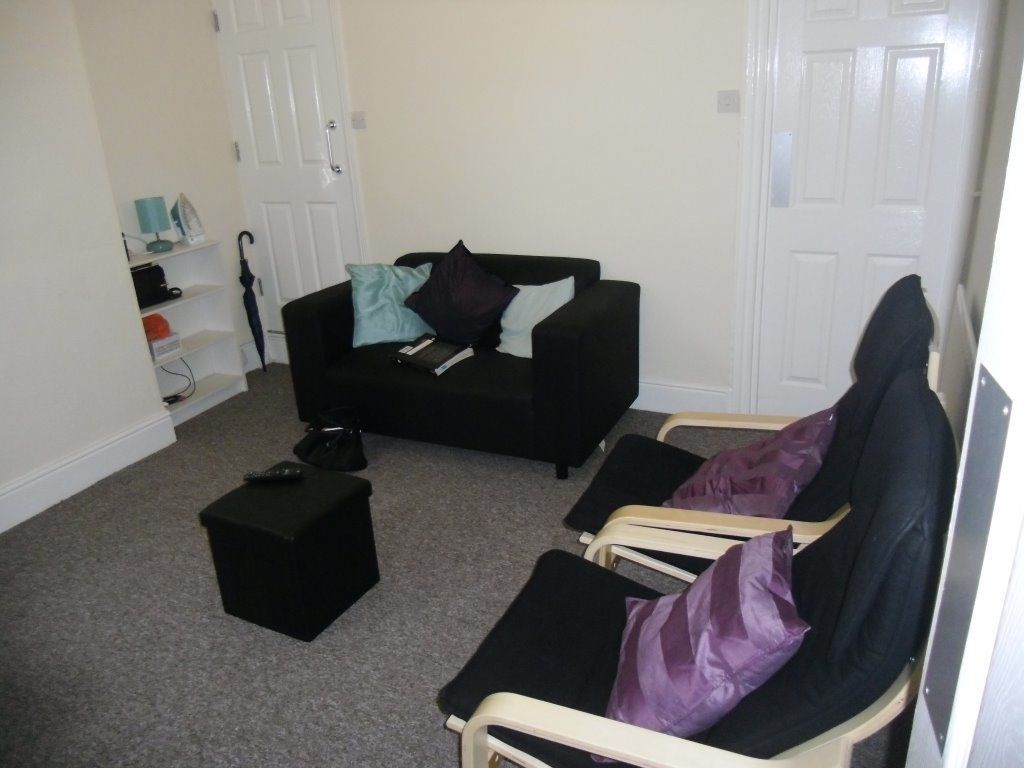 3 bed property to rent in Tiverton Road, Selly Oak, Birmingham B29, £