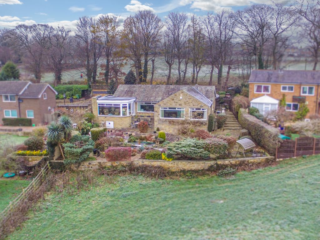4 bed detached bungalow for sale in Lower Lane, Gomersal, Cleckheaton BD19 Zoopla