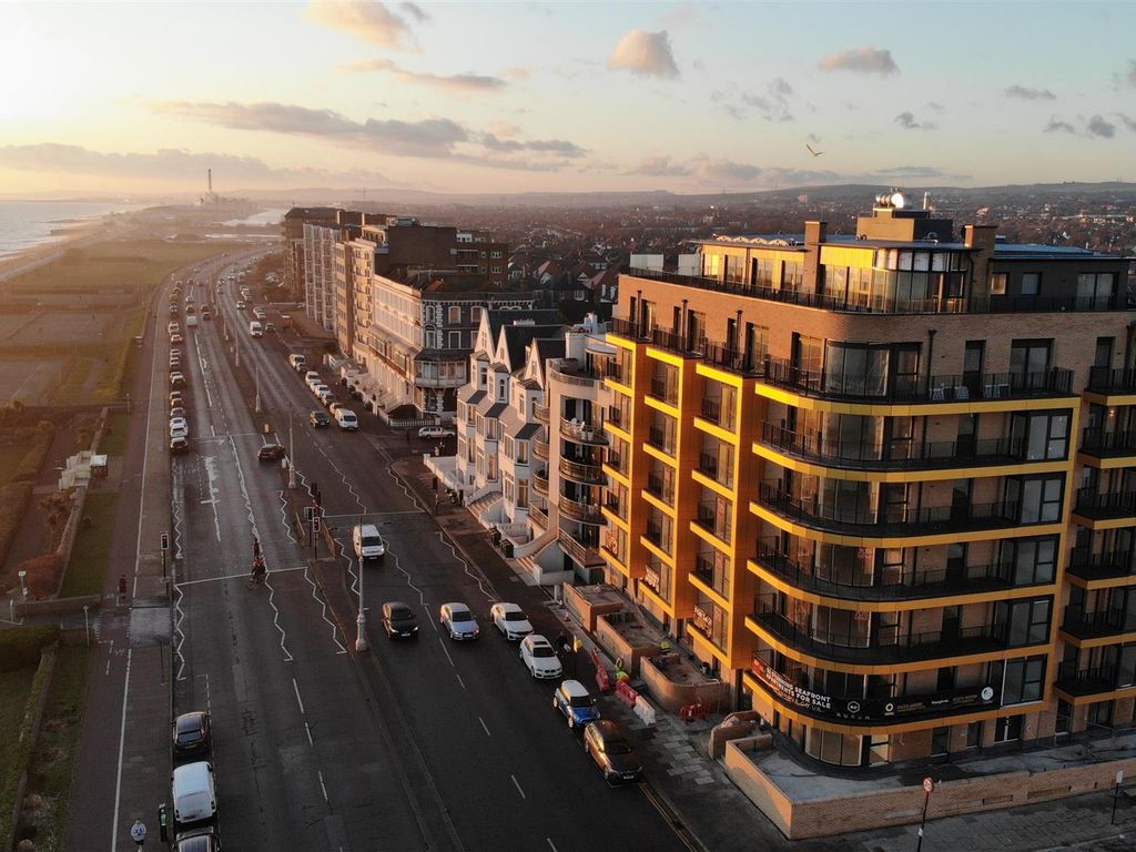 New home, 1 bed flat for sale in Aurum Development, Kingsway, Hove