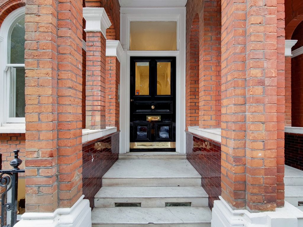 Gledhow Gardens, South Kensington, South Kensington SW5  