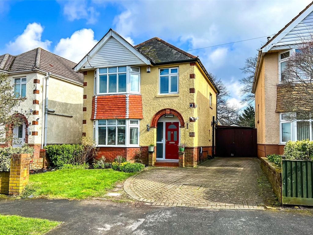 3 bed detached house for sale in Eynham Avenue, Southampton, Hampshire