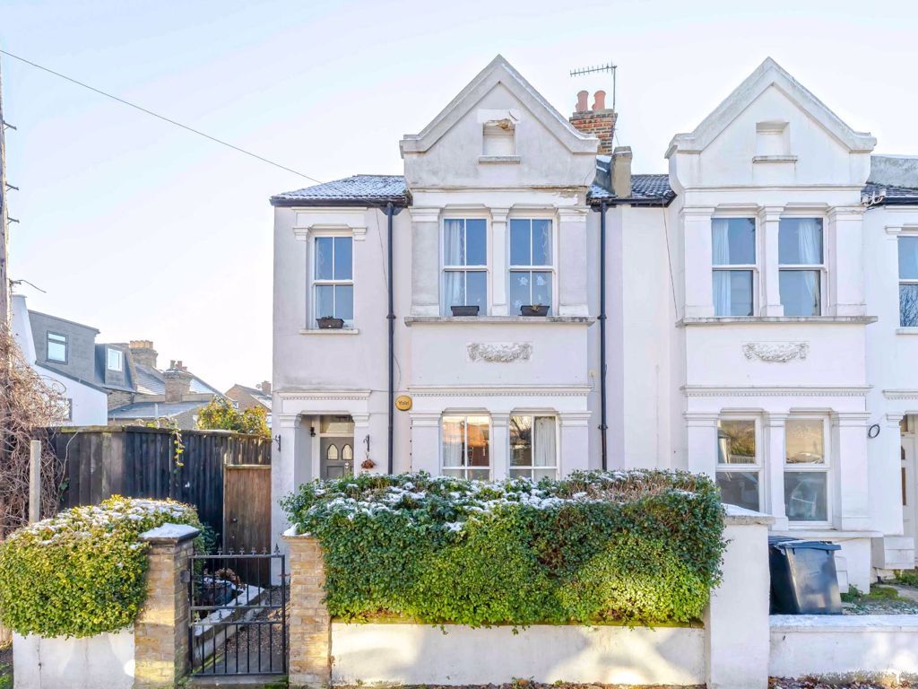 Effra Road, London SW19  