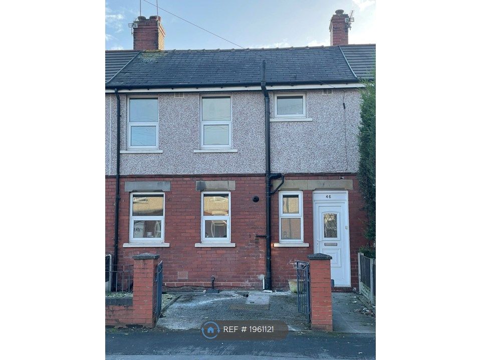 2 bed terraced house to rent in Rugby Road, Leigh WN7, £750 pcm Zoopla