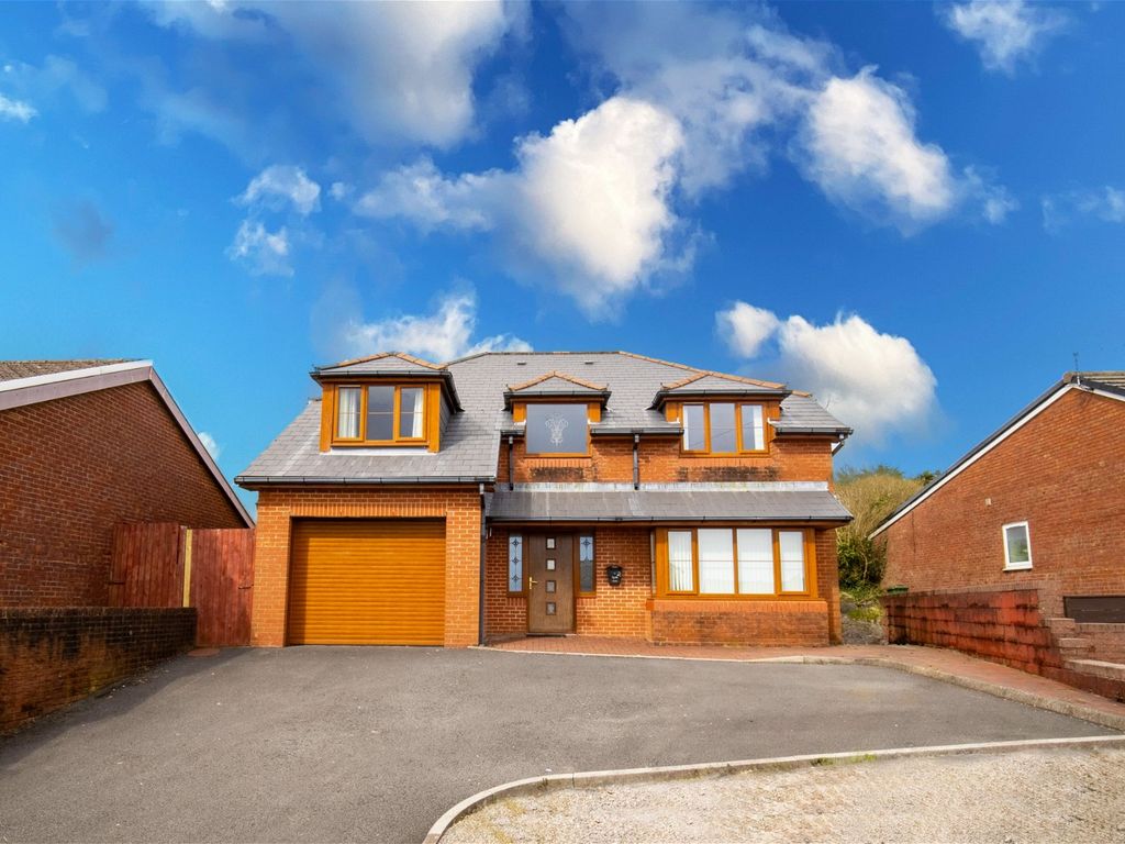 4 bed detached house for sale in The Heathlands, Gilfach Goch, Porth