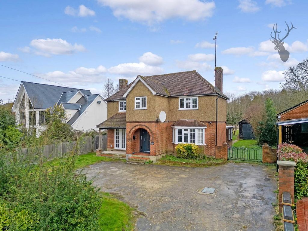 3 bed detached house for sale in Middle Street, Nazeing, Waltham Abbey EN9, £900,000 Zoopla
