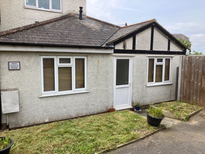 2 bed property to rent in Tankerton Road, Tankerton, Whitstable CT5, £