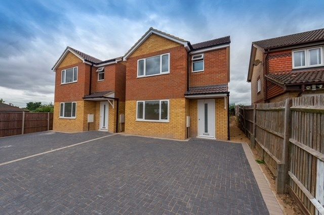 Bushmead Road Luton Bedfordshire England LU2  