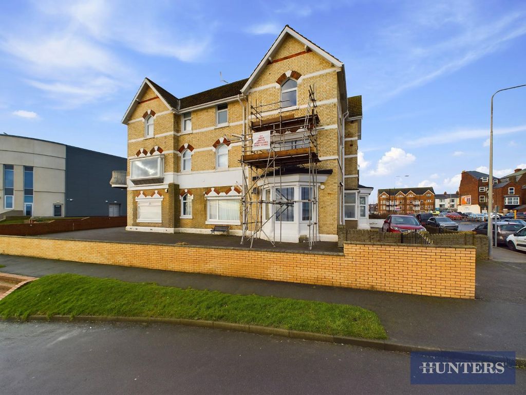 2 bed flat for sale in York Road, Bridlington YO15, £170,000 Zoopla