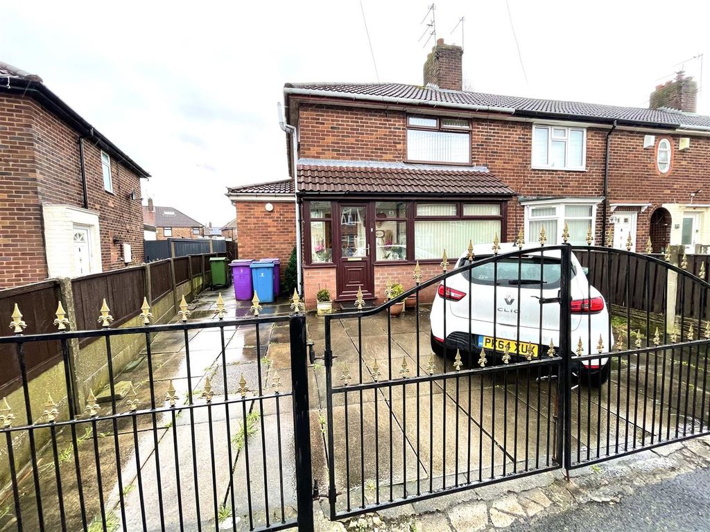 3 bed town house for sale in Alstonfield Road, Dovecot, Liverpool L14