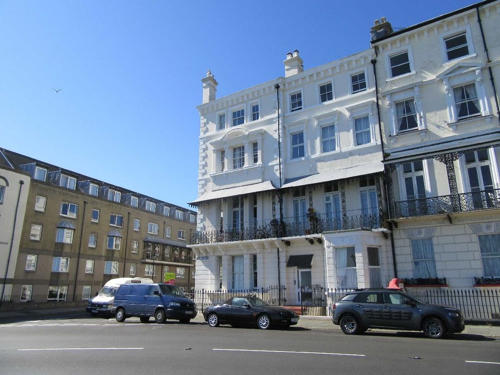Studio to rent in Victoria Parade, Ramsgate CT11, £775 pcm Zoopla