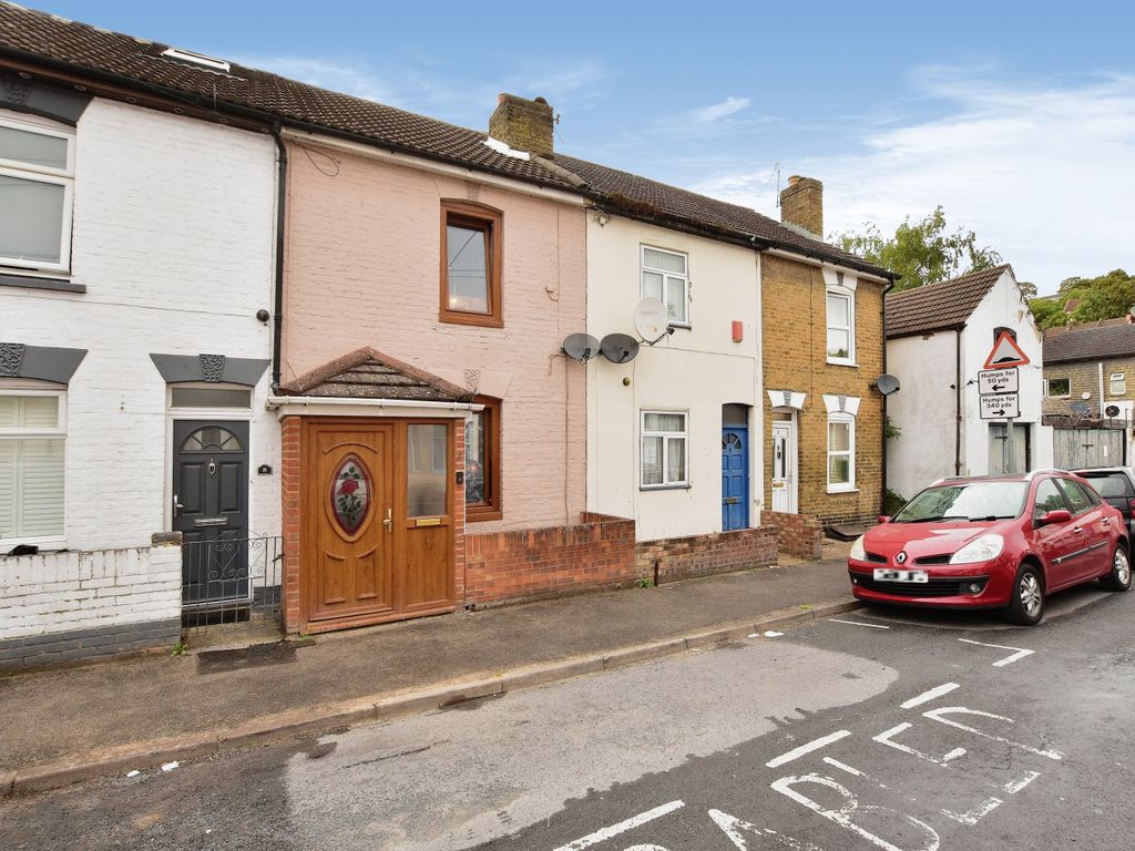 2 bed terraced house for sale in Albany Road, Chatham, Kent ME4, £